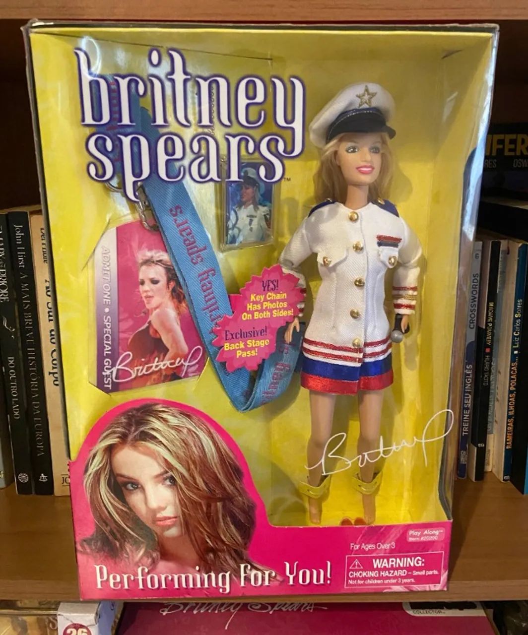 Boneca Britney Spears performance Lucky, da Oops!... I Did It Again Tour. - Foto 2