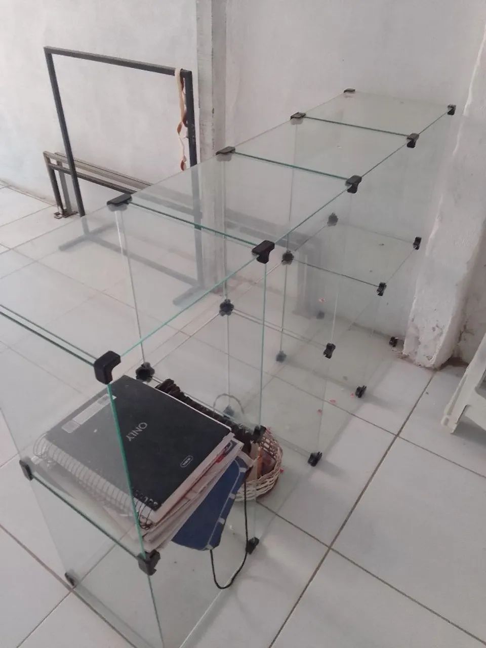 Vende-se balcão de vidro  - Foto 2