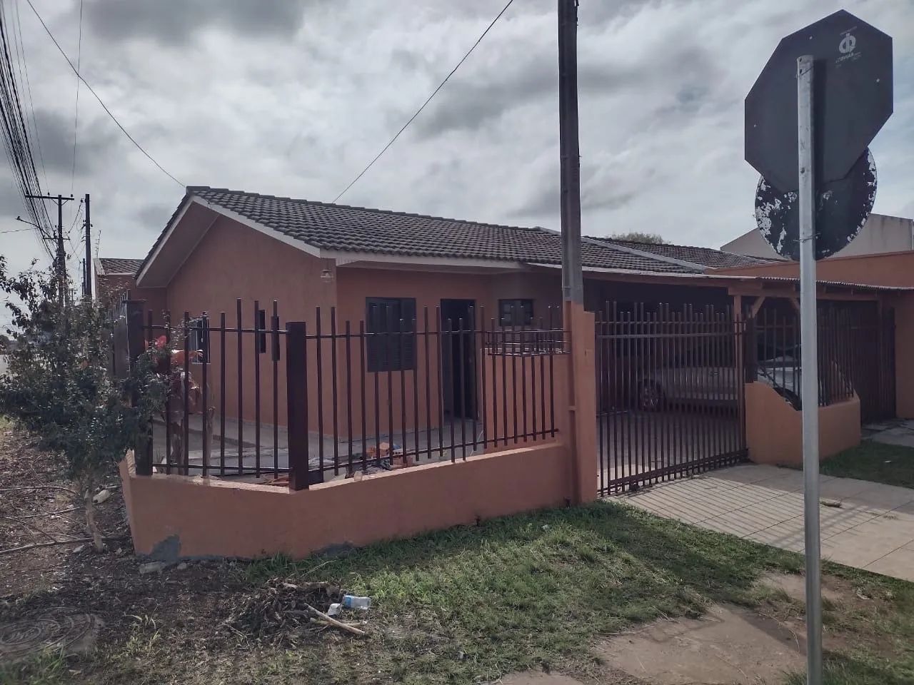 CASA AO LADO UPA UVARANAS