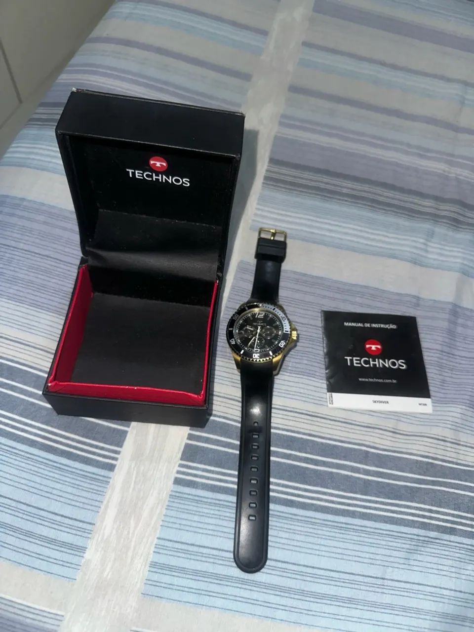 RELÓGIO TECHNOS DOURADO PULSEIRA DE SILICONE  - Foto 2