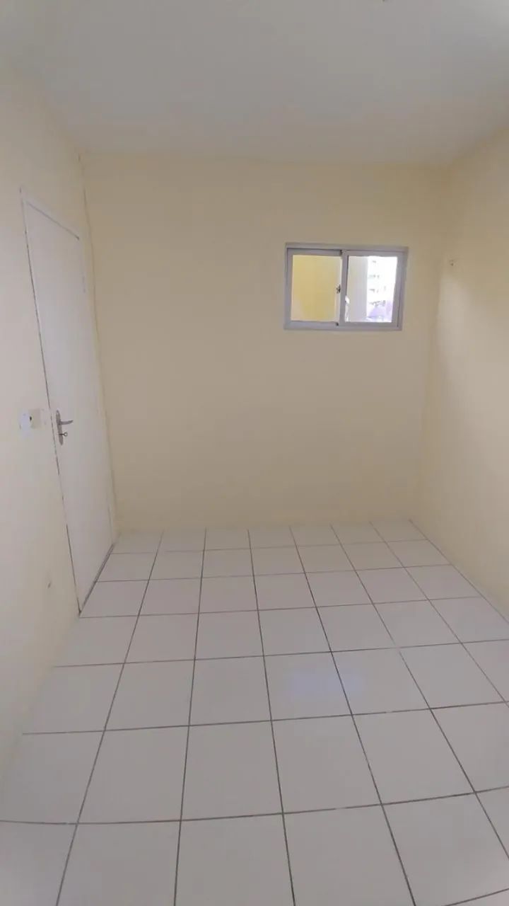 Kitnet Compacta e Funcional na Praia de Iracema | Varanda Privativa e Wi-Fi - Foto 4