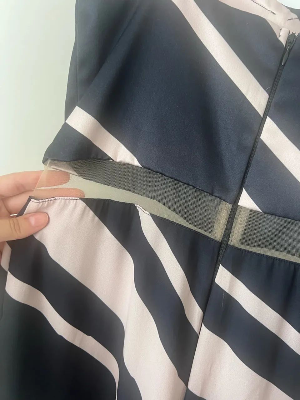 Macacão com bojo acetinado tamanho 38 - Foto 3