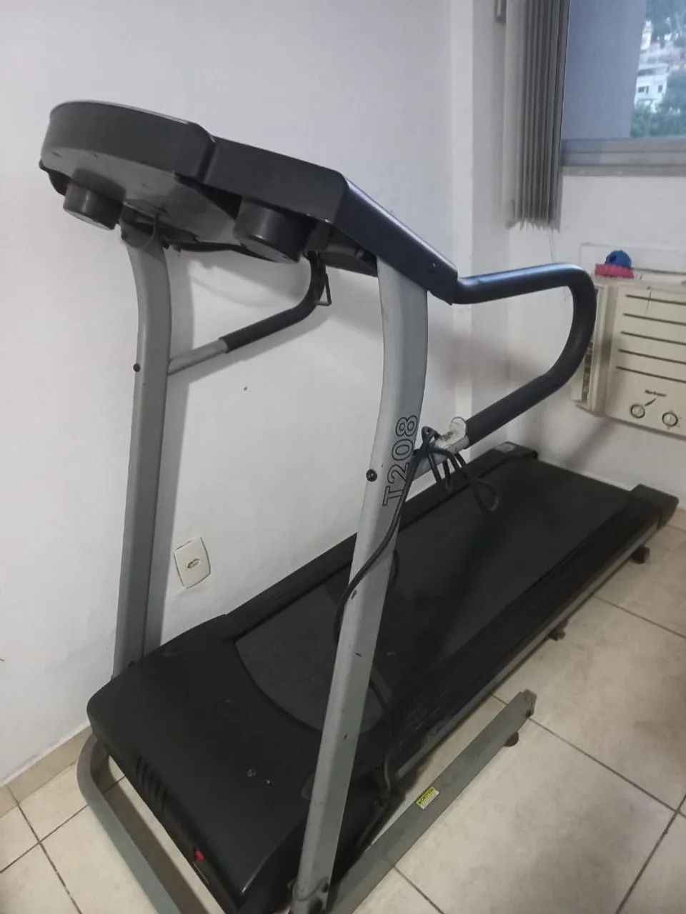 Esteira (com defeito)