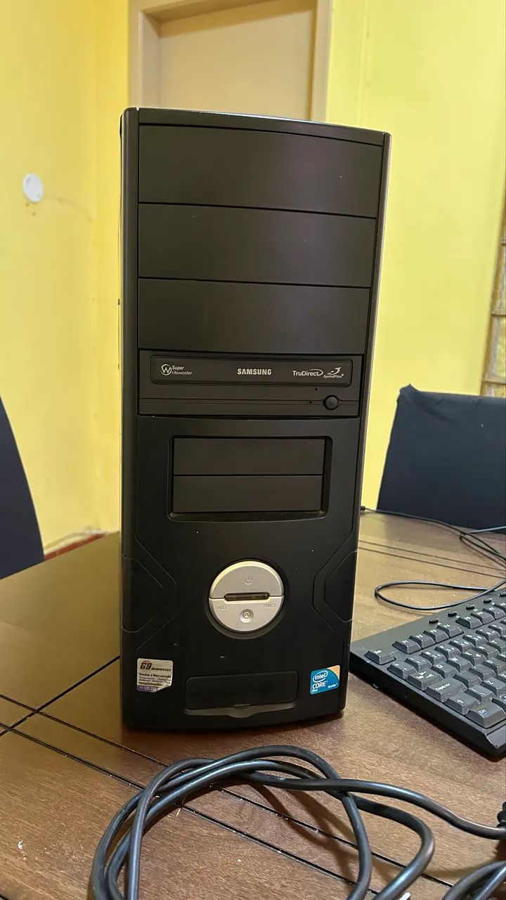 VENDO CPU + MOUSE + TECLADO + CABOS - Foto 3