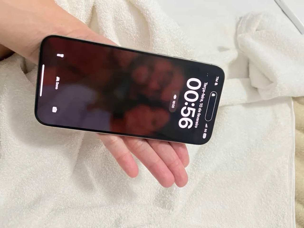 Celular iPhone 15 pro Max 250g - Foto 5