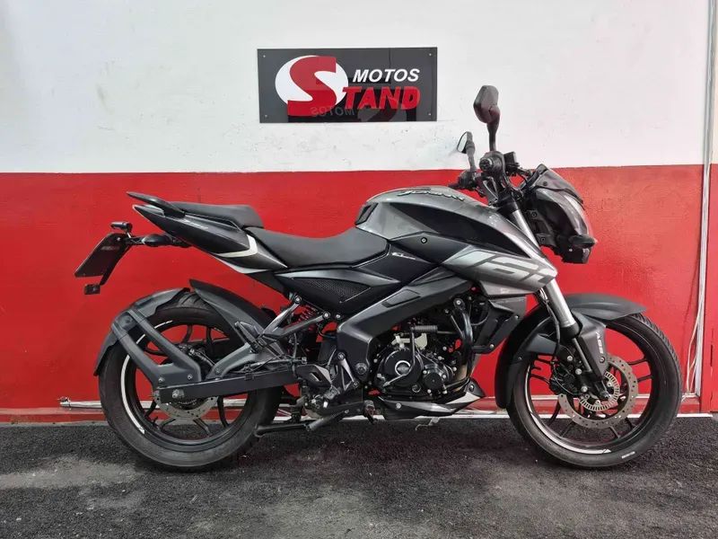 Bajaj Dominar 160 50 cc 