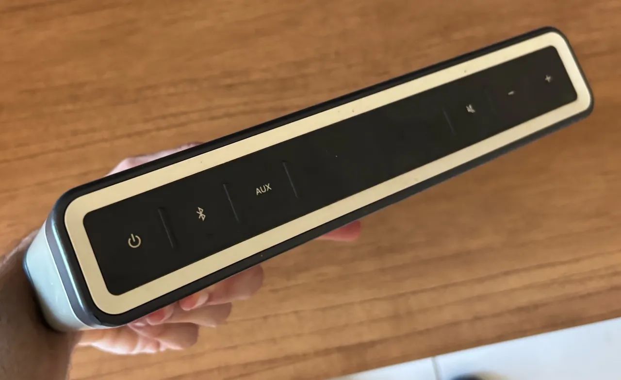Bose SoundLink Bluetooth Speaker III - Foto 3
