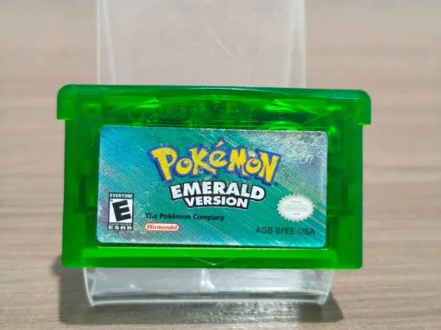 Pokemon Emerald - GBA
