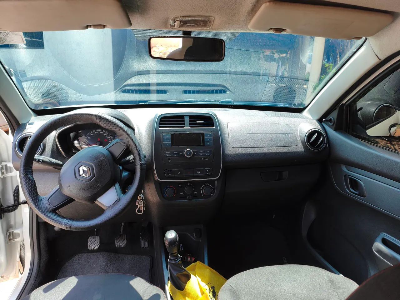 Renault Kwid Zen 1.0 Flex 12V 5P Mec. 2019 - Foto 4