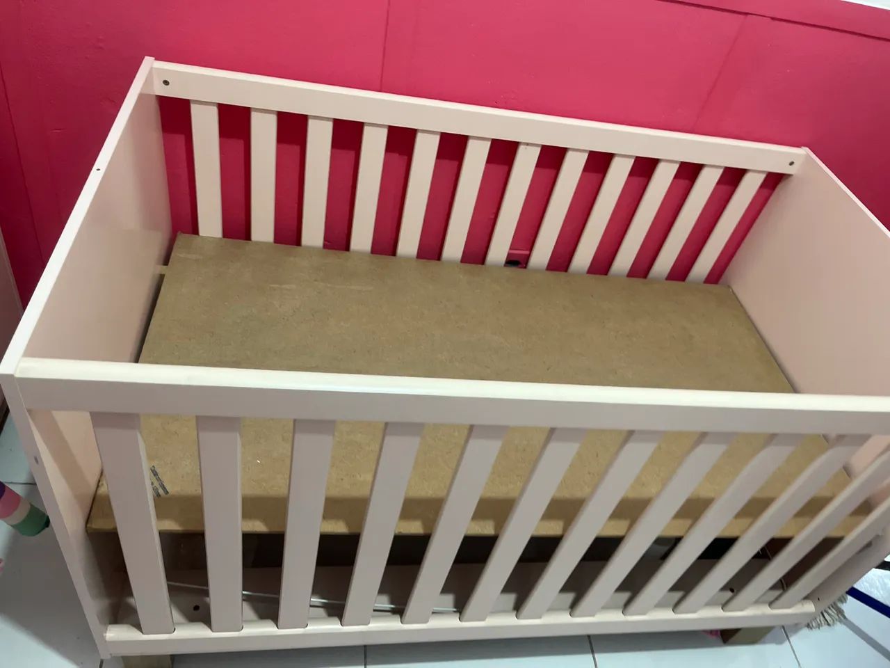 Vende-se berço por 400$ - Foto 2