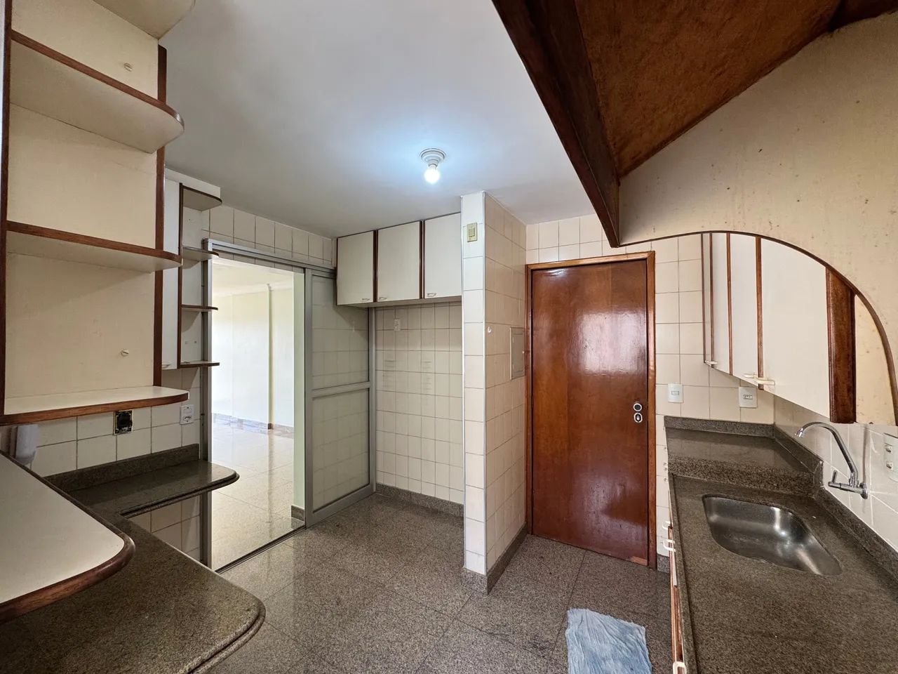 Apartamento no Setor Oeste  3 Quartos - Foto 4