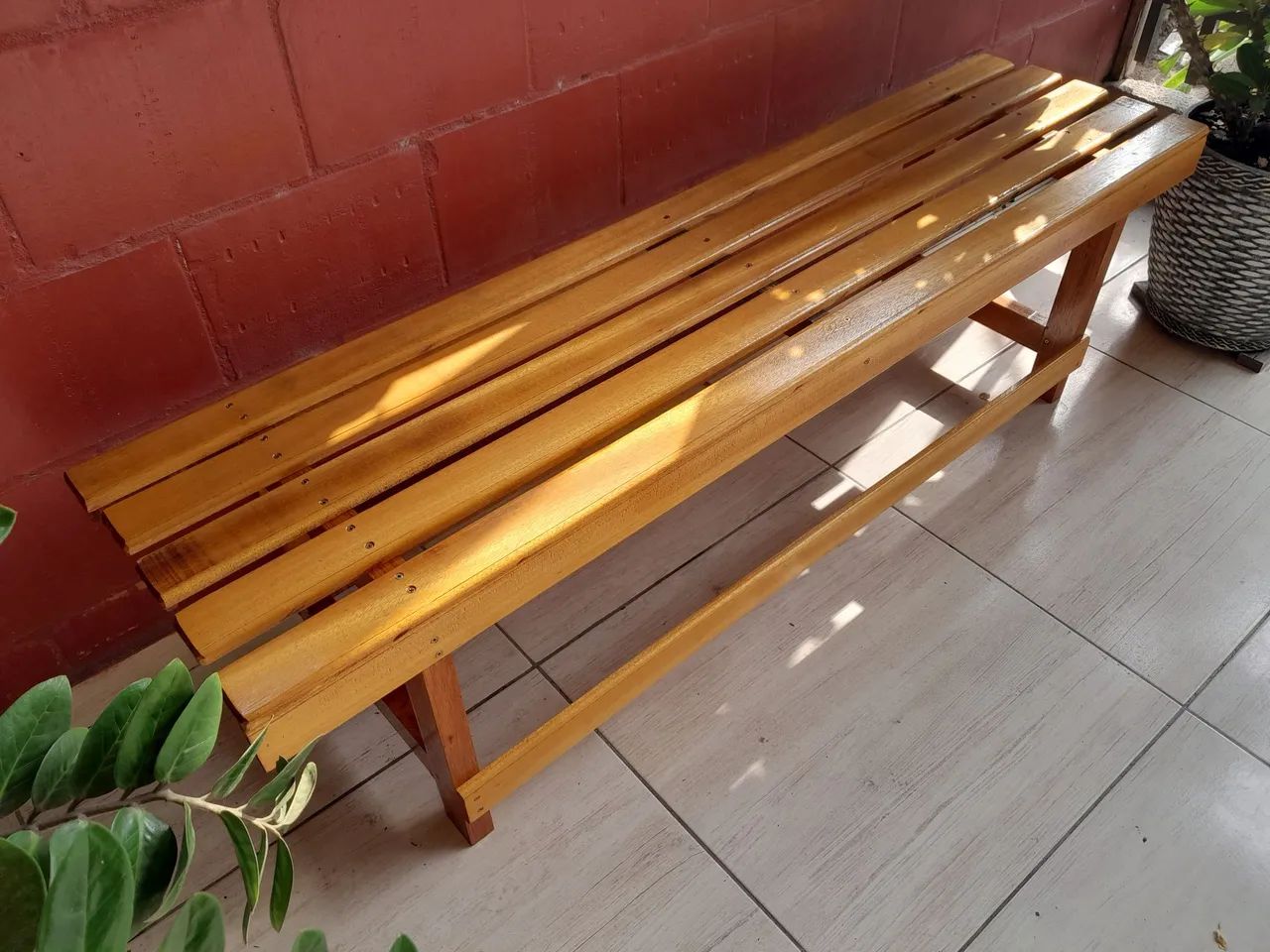 Bancos de Madeira - Foto 2