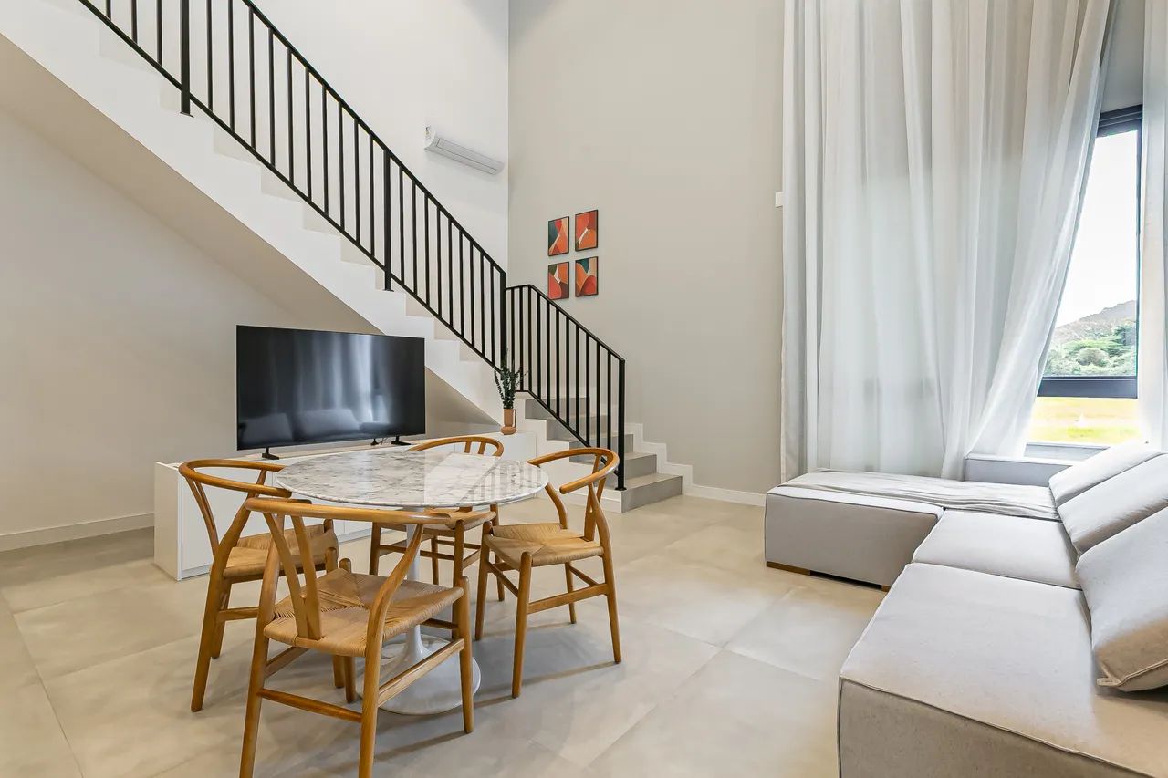 Apartamento mobiliado no bairro Saco Grande. - Foto 5