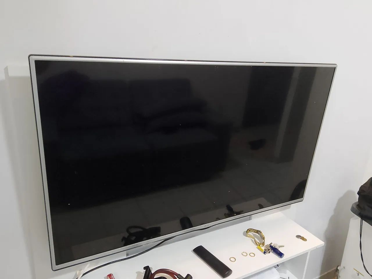 Vende-se TV.