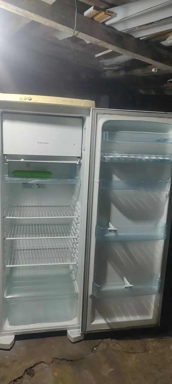 GELADEIRA ELECTROLUX COM DEGELO AUTOMÁTICO  - Foto 5