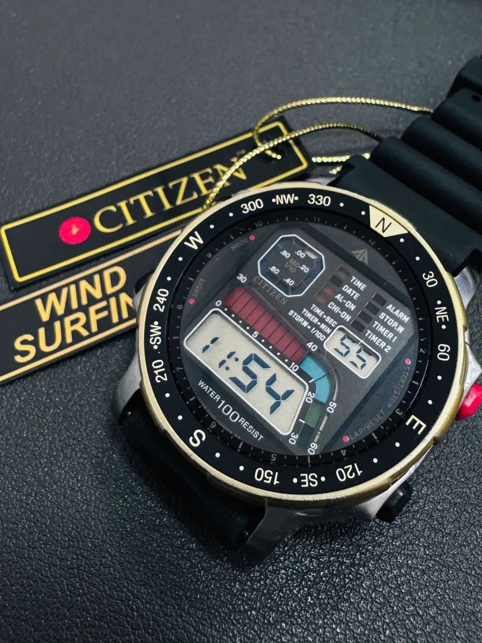 Citizen Windsurf D060 ( Série Ouro ) em ótimo estado 