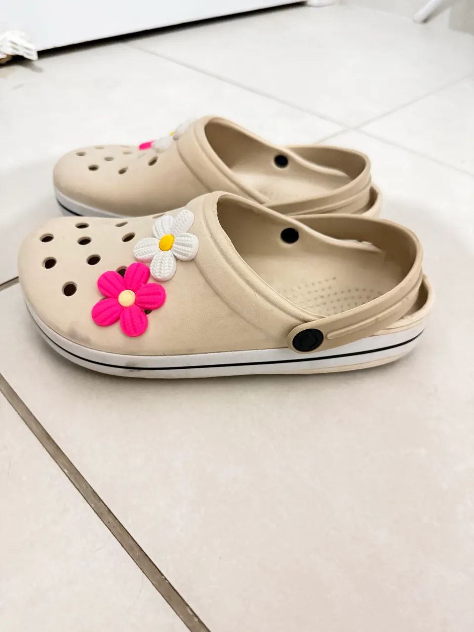 Sandalia estilo crocs 35 37,00