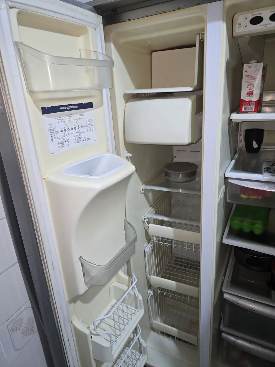 Electrolux SS77X 656L
