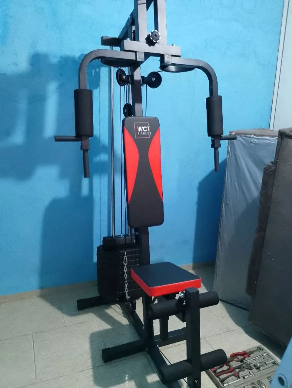 Aparelho de musculação 