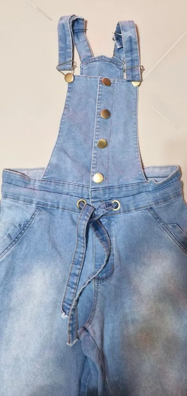 Jardineira jeans feminina  - Foto 2