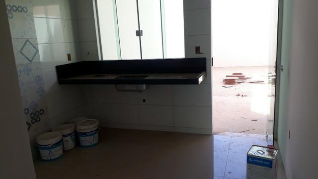 Casa em fino acabamento, podendo ser financiada! - Foto 6