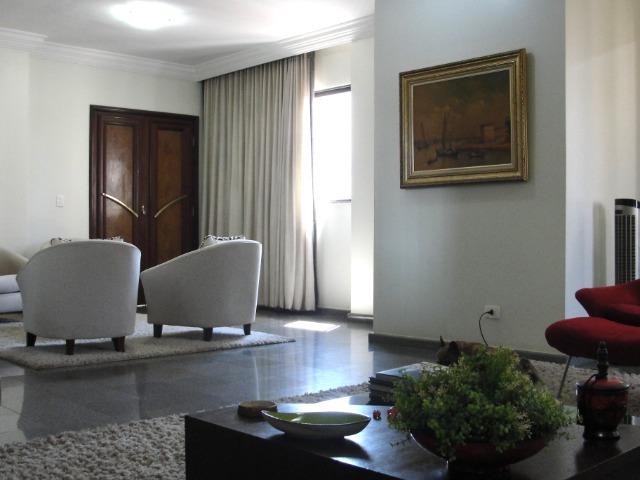 Apartamento 3 quartos, 2 garagens, 198 m² no Setor Bueno - Foto 7