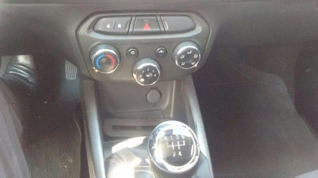 CHEVROLET ONIX LT 1.0 8V SPE/4 FLEX Branco 2013/2013 - Foto 15