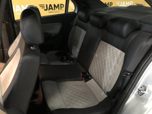 Volkswagen Voyage Evidence 1.6 Flex Mecânico 2015 - Foto 15