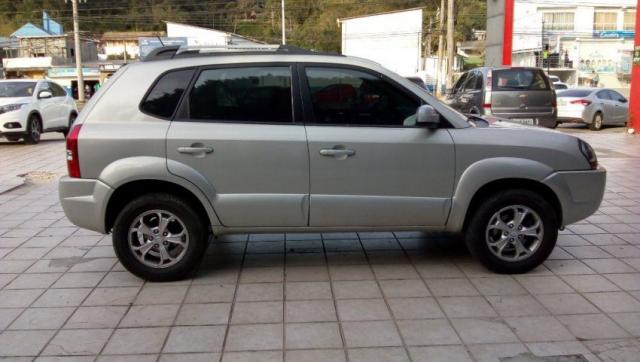 HYUNDAI TUCSON NAC. GLS 4X2 2.0 16V AT Prata 2013/2014 - Foto 7