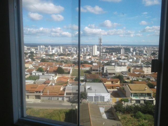 Alugo Apartamento 2 quartos sendo uma suíte 2 vagas de garagem em condomínio fechado - Foto 4