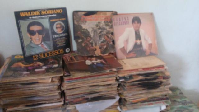 Vendo lote de 550 discos vinil reliquias - Foto 4