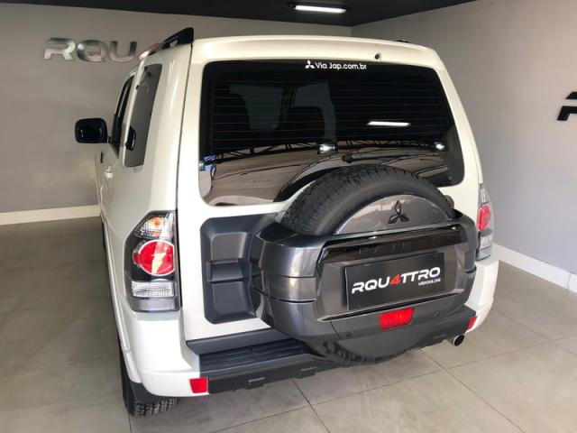 MITSUBISHI PAJERO HPE 3.2 4X4 T.I. DIES. 3P AUT 2019 - Foto 15