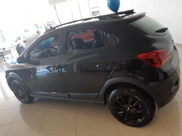 CHEVROLET ONIX 1.4 MPFI ACTIV 8V FLEX 4P AUT - Foto 3