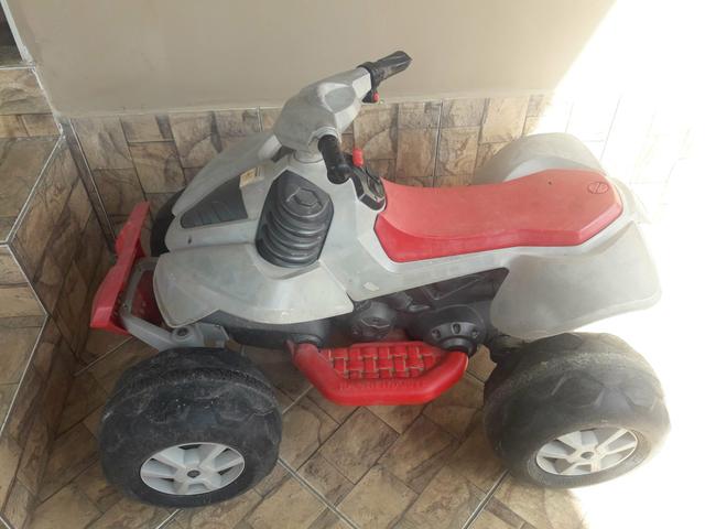 Quadriciclo infantil 12v bandeirante