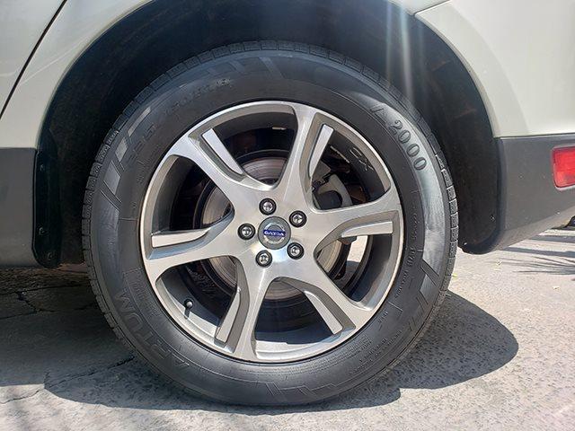 VOLVO XC60 2011/2011 2.0 T5 COMFORT FWD TURBO GASOLINA 4P AUTOMÁTICO - Foto 17