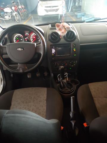 Fiesta sedan