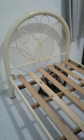 Cama de solteiro