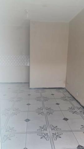 Aluga se sala comercial na av são paulo 102 com rua bahia,bairro siqueira campos - Foto 2