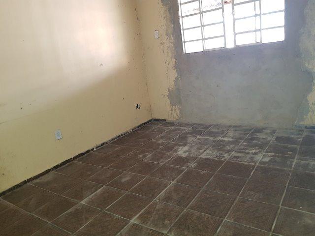 Casa de 2 Quartos - Escriturada com Barraco de Fundo - Aceita Proposta - Foto 4