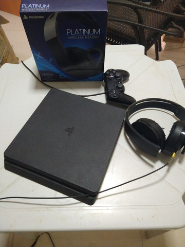 PS4 Slim 1 tera +fone original Playstation + Magicpack turbo