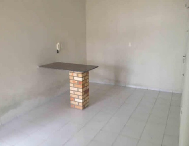 Aluga-se uma casa condomínio fechado - Foto 6
