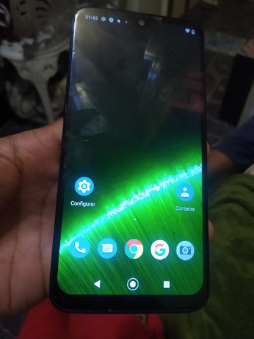 Motorola G7 plus 64gb vidro trincado mais funcionando perfeitamente
