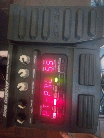 Pedaleira zoom 707 com bateria eletrônica - Foto 2