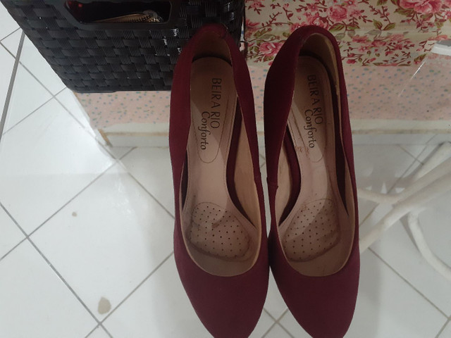 Sapato semi novo