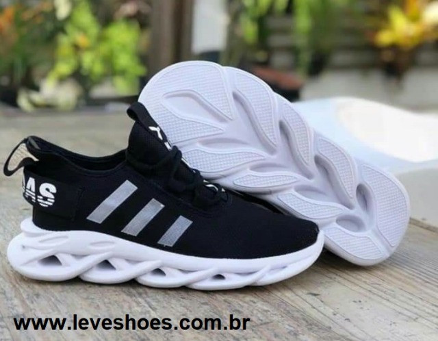 tenis da adidas tradicional