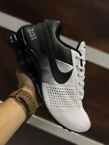 nike shox classic deliver