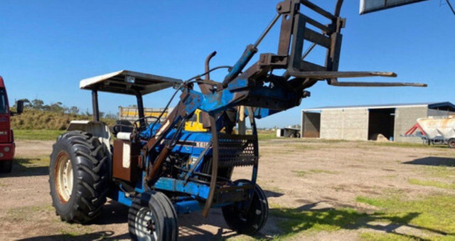Trator 5610 Com Garfo