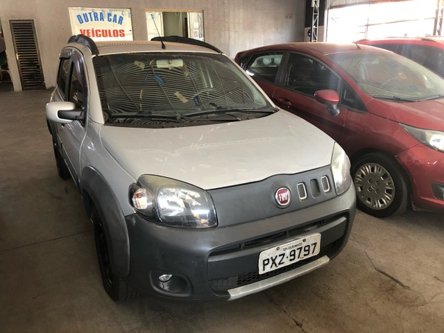 FIAT UNO ATTRACTIVE 1.0 COMPLETO