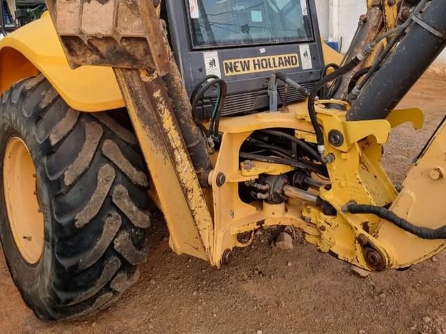 RETRO ESCAVADEIRA  - Foto 3