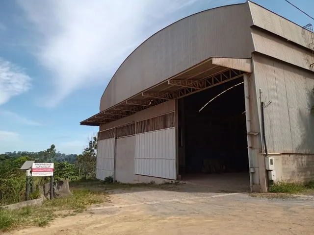 Oportunidade de compra: Galpão + área de 5000m em Jabaeté